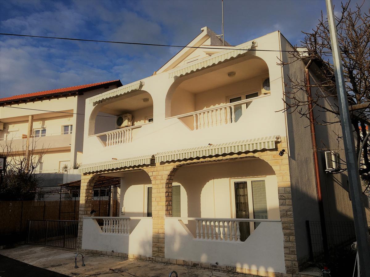 Apartments Kokor Водице Екстер'єр фото