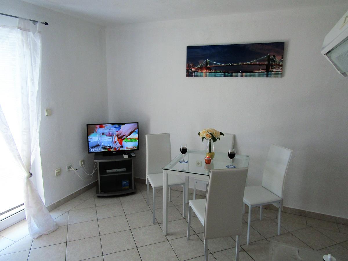Apartments Kokor Водице Екстер'єр фото