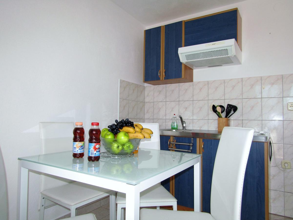 Apartments Kokor Водице Екстер'єр фото